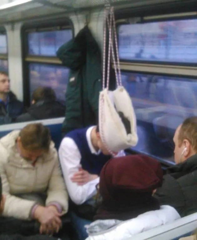 hal-hal unik di subway, foto unik, foto aneh