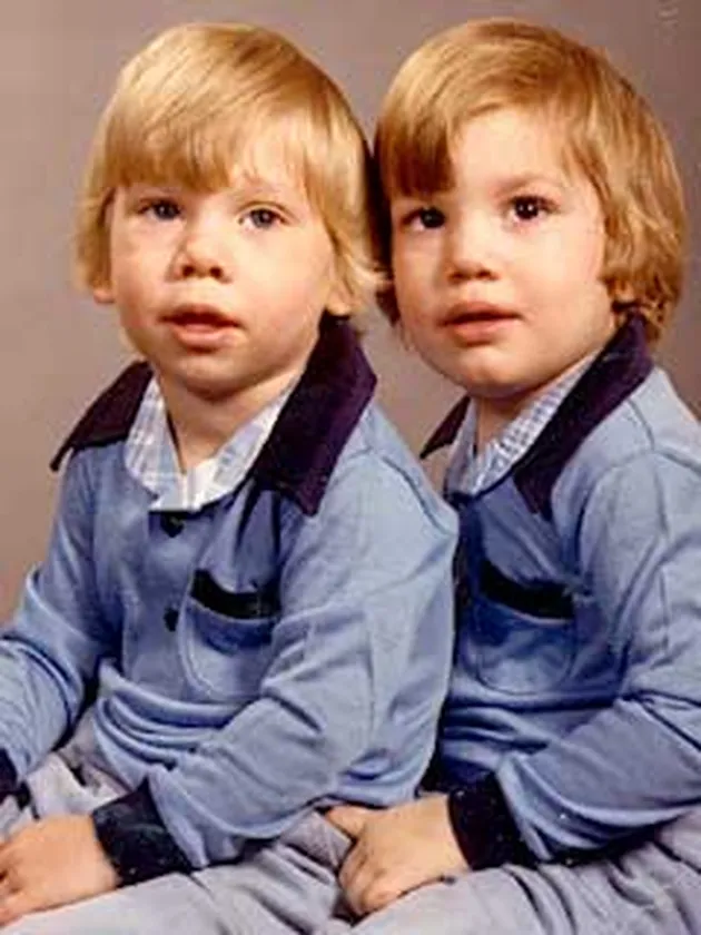 Ashton Kutcher, Michael Kutcher, Kembaran Ashton Kutcher, Ashton Kutcher twin brother
