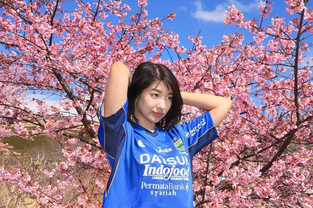 Rina Matsushita, fans Persib cantik asal Jepang