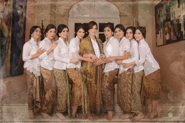 nia ramadhani, ardie bakrie, mikhayla bakrie