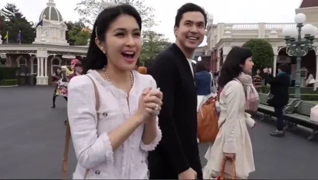 sandra dewi, sandra dewi menikah