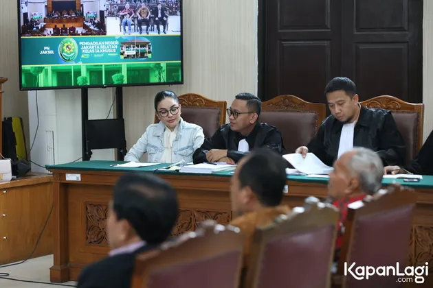 Nikita Mirzani sidang