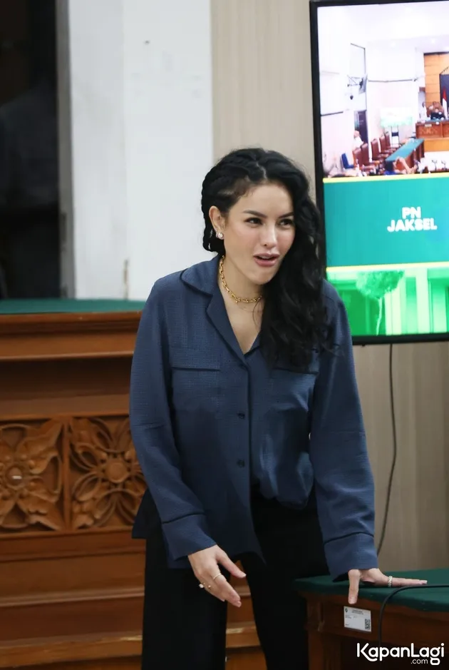 Nikita Mirzani kini jadi terdakwa