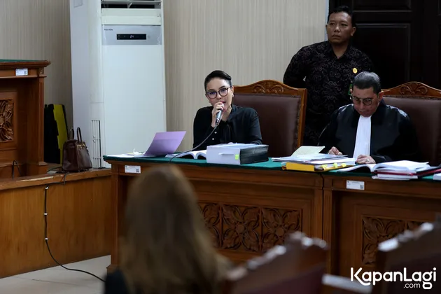 Sidang Nikita Mirzani