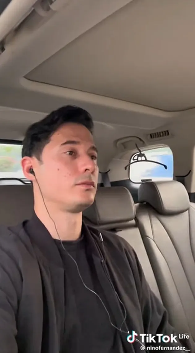 Nino Fernandez Beli Nasi Lemak ke Malaysia