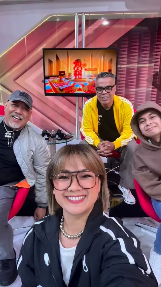 Nirina Zubir bareng Indro Warkop, Raditya Dika, dan Cing Abdel