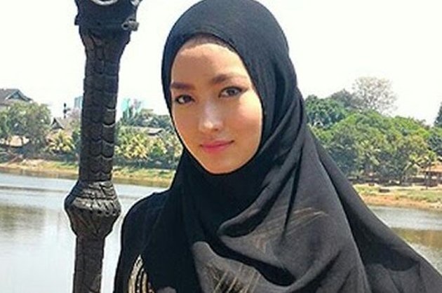 outer non hijab