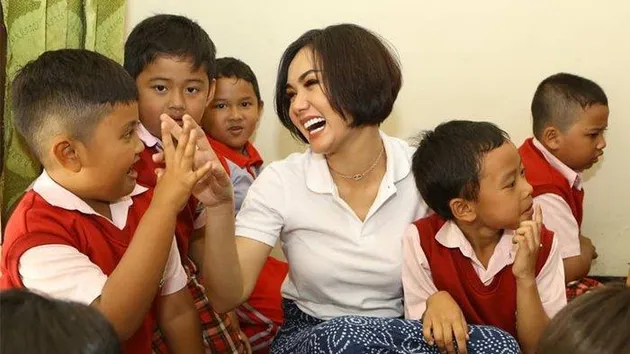 sekolah yuni shara, sekolah murah yuni shara