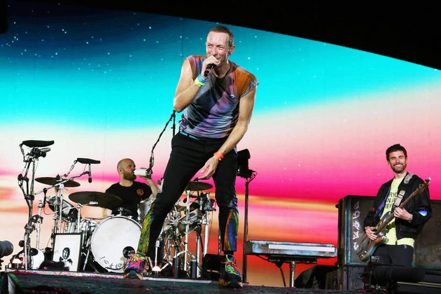 There's a Kinetic Dance Floor for Dancing, 8 Facts about Coldplay's 'Music Of The Spheres World Tour' Concert