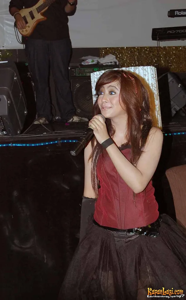 Nadia Vega