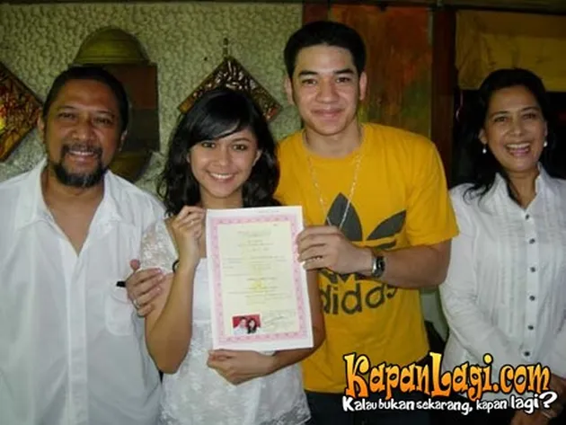 Nana Mirdad dan Andrew White