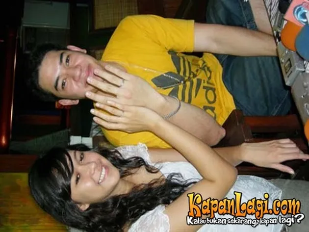 Nana Mirdad dan Andrew White