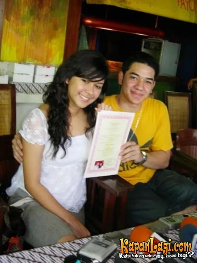 Nana Mirdad dan Andrew White