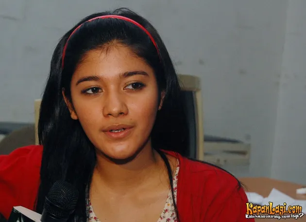 naysila mirdad