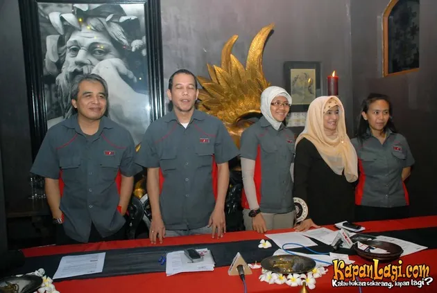 Neno Warisman