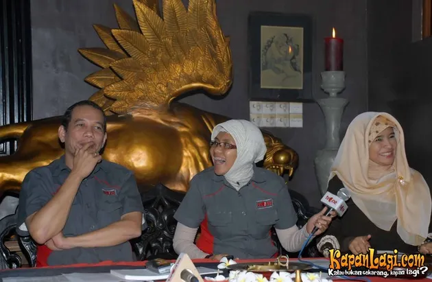 Neno Warisman