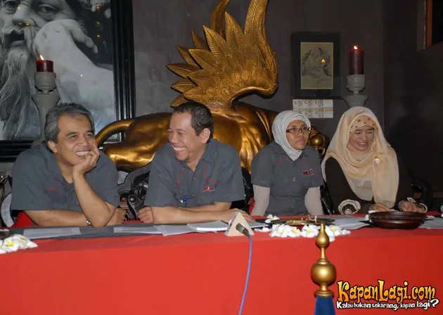 Neno Warisman