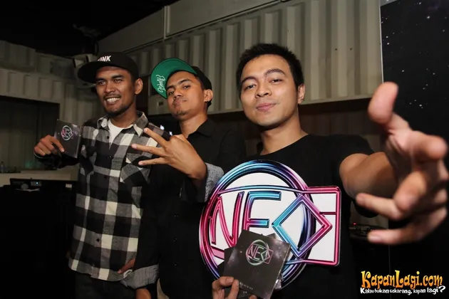 Masih ingat Neo? Grup hiphop yang melejit namanya lewat lagu Borju ini kini merilis album baru. :)