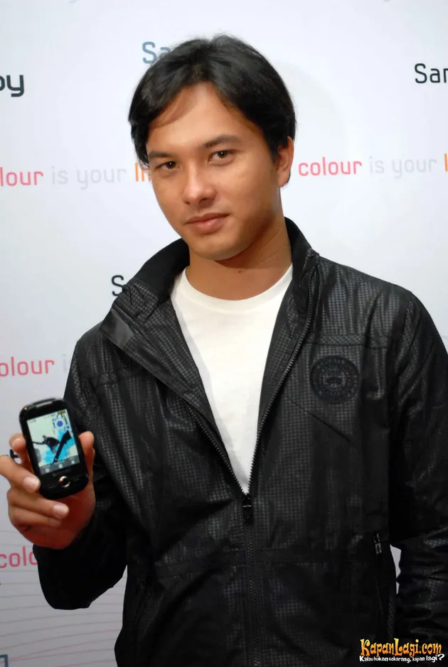 Nicholas Saputra