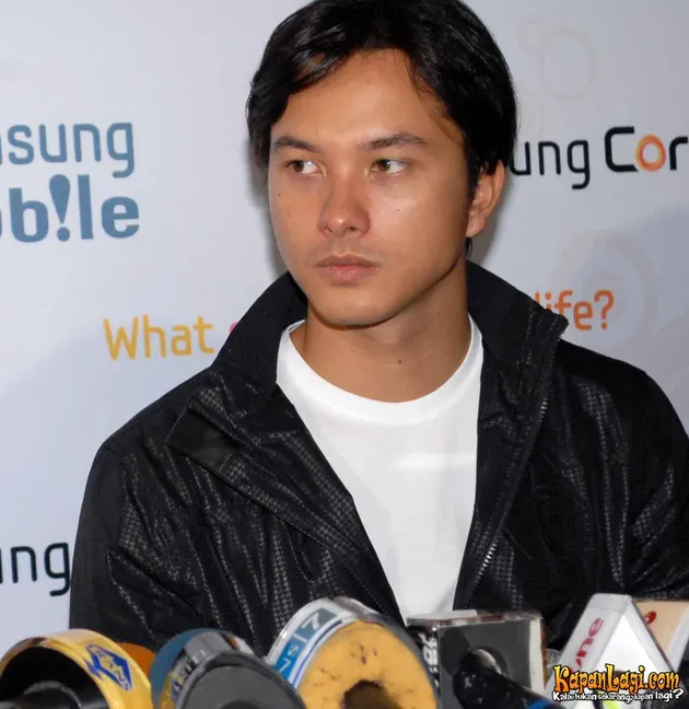 Nicholas Saputra