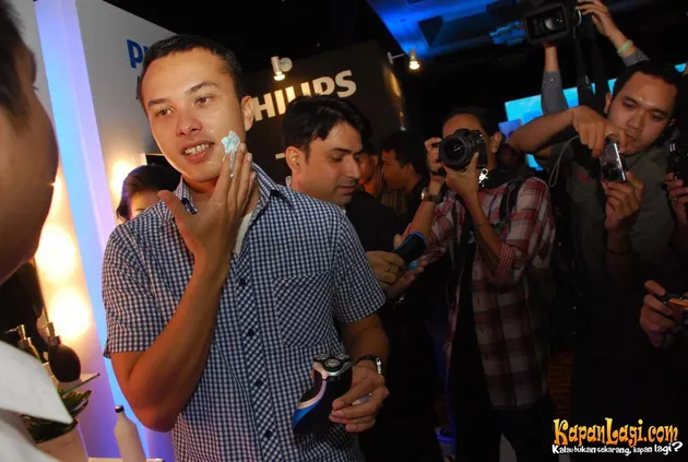 nicholas saputra