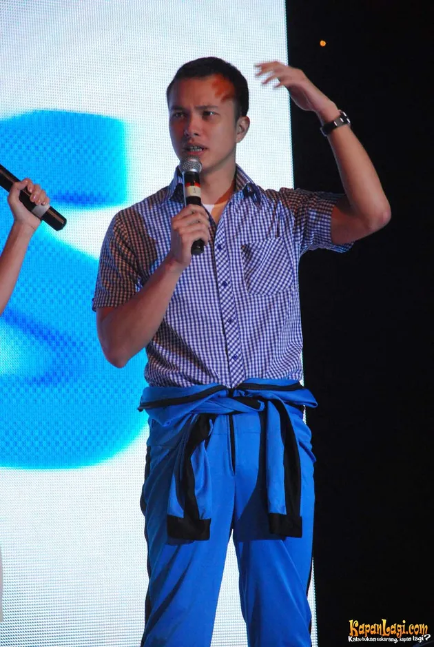 nicholas saputra
