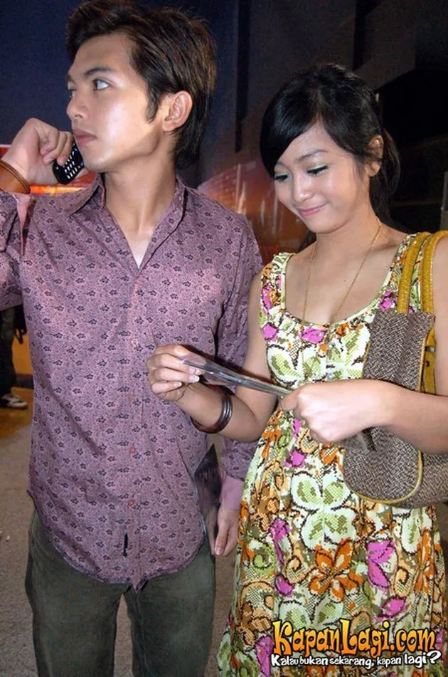 Nicky Tirta dan Bunga Zaenal