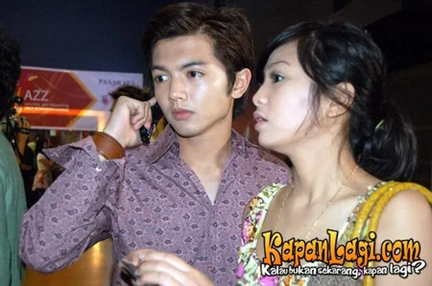 Nicky Tirta dan Bunga Zaenal