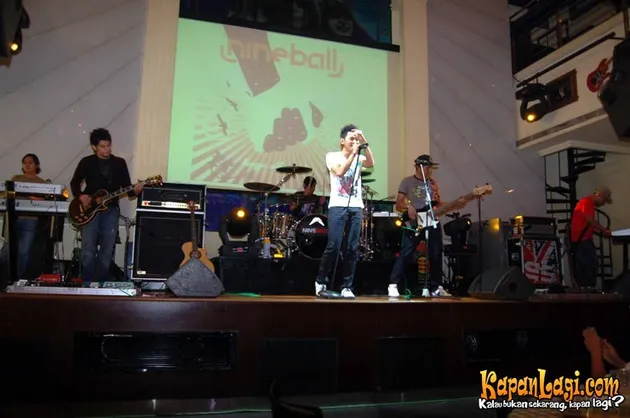 nineball