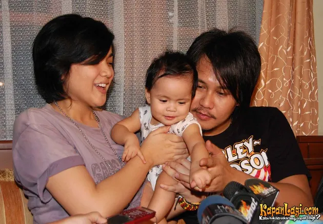 Ernest Cokelat / Nirina Zubir