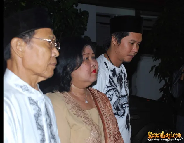 Nirina Zubir, Ernest Cokelat