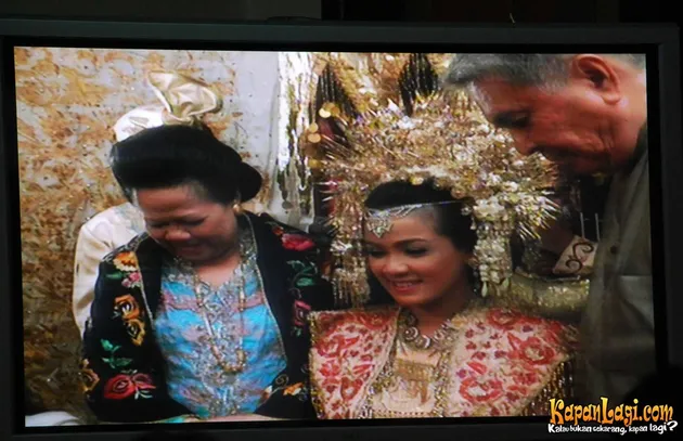 Nirina Zubir, Ernest Cokelat