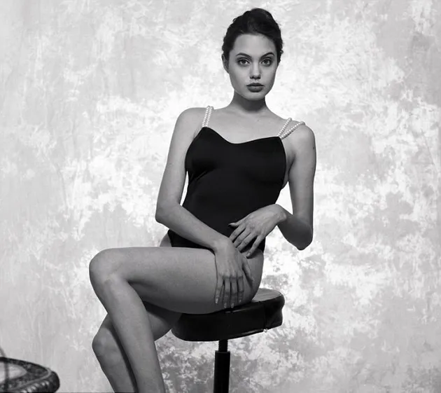 Angelina Jolie