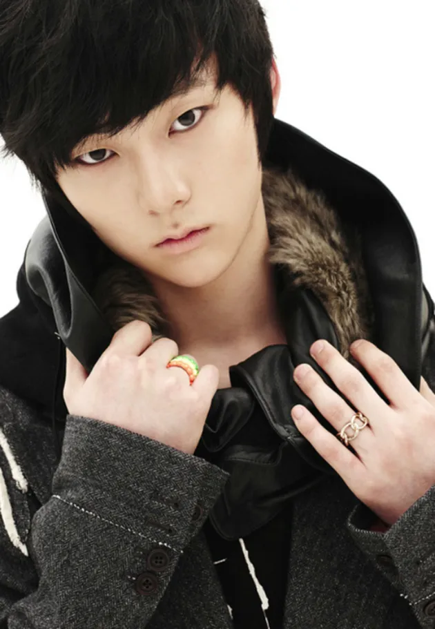 NU\'EST