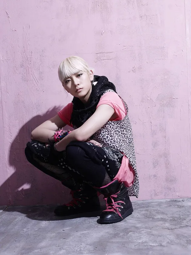 NU\'EST