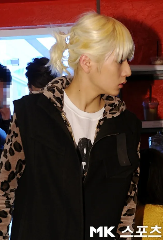 NU\'EST