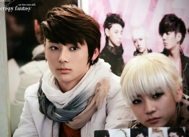 NU\'EST
