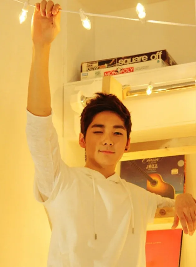 NU\'EST