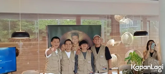 Boris Bokir AGAK LAIN Nunjuk Kamera