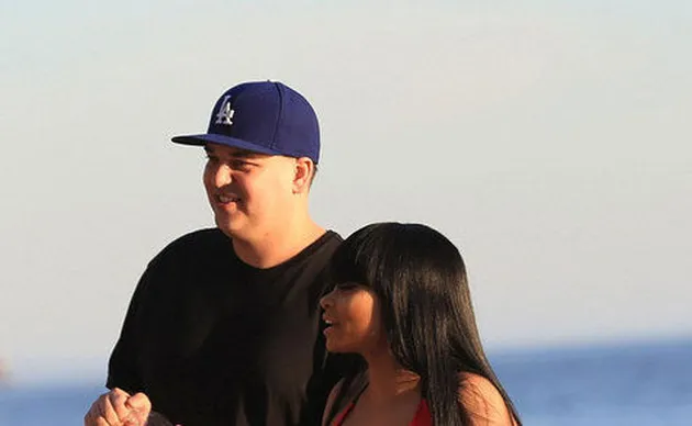 Kencan Ala Rob Kardashian &amp; Blac Chyna