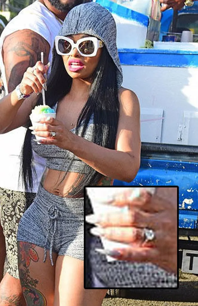 Kencan Ala Rob Kardashian &amp; Blac Chyna