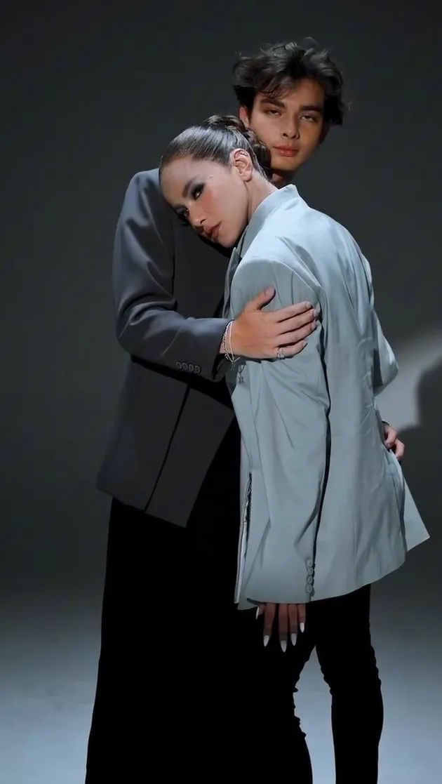 Olla Ramlan tampil mesra dengan Tristan Molina