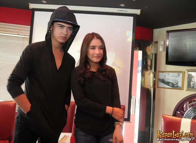 Aliando Syarief dan Prilly Latuconsina