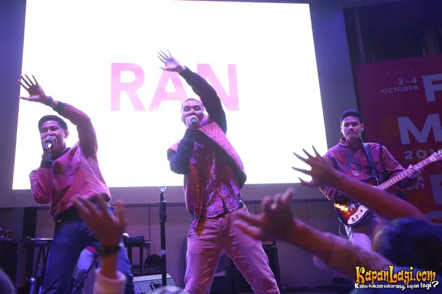 Kece Dengan Batik Modern, Inilah Gantengnya Para Personel RAN