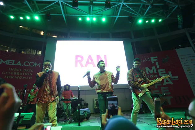 Kece Dengan Batik Modern, Inilah Gantengnya Para Personel RAN
