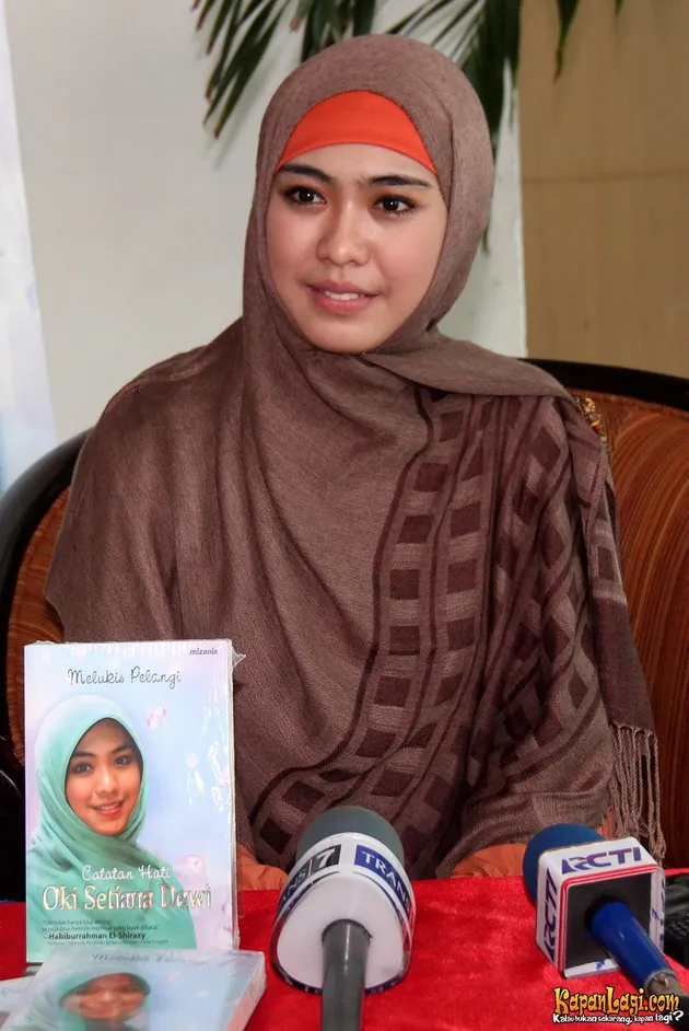 Oki Setiana Dewi