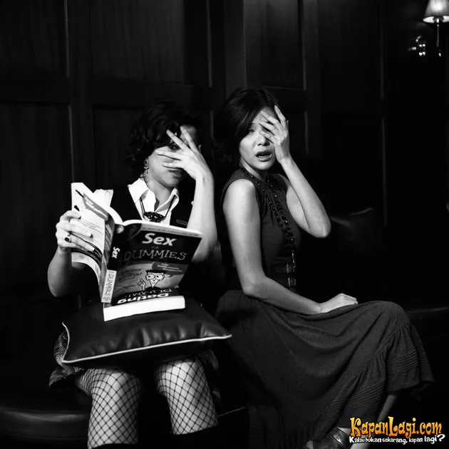 Olga Lidya, Anya Dwinov