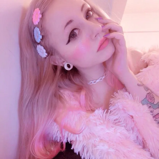 anak jackie chan lesbian