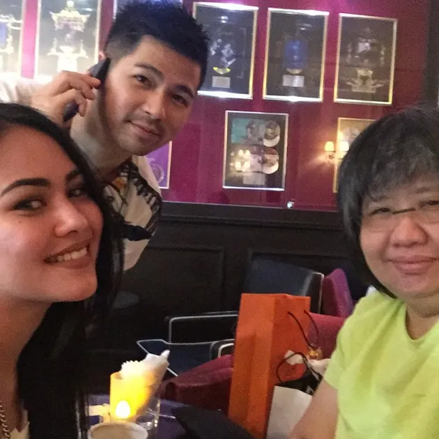 kartika putri, erick iskandar