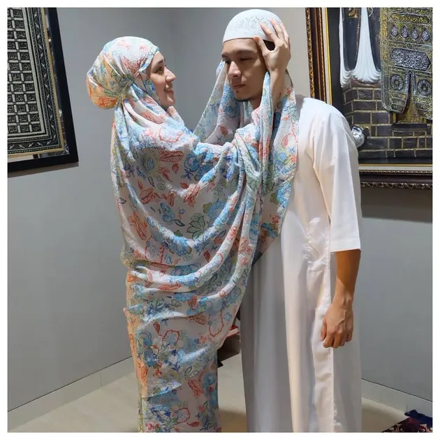 Dimas Seto dan Dhini Aminarti